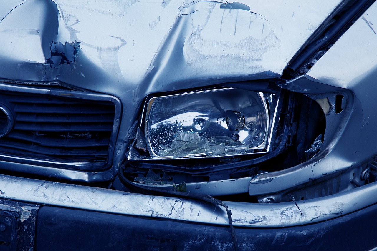 Que faire en cas d'accident de voiture ? Pourquoi contacter un juriste ?