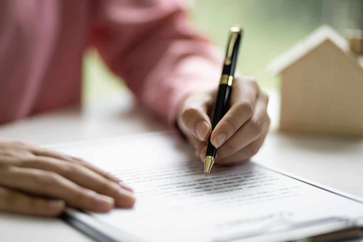 Les obligations des assureurs face aux modifications unilatérales du contrat