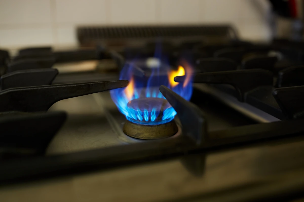 La conformité des tubes radiants à gaz aux normes de sécurité incendie : un enjeu crucial pour les professionnels