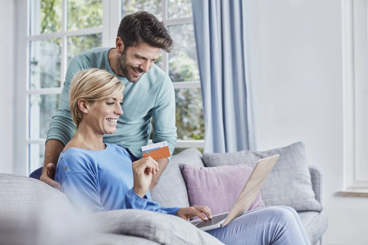 La protection juridique des consommateurs dans les transactions en ligne