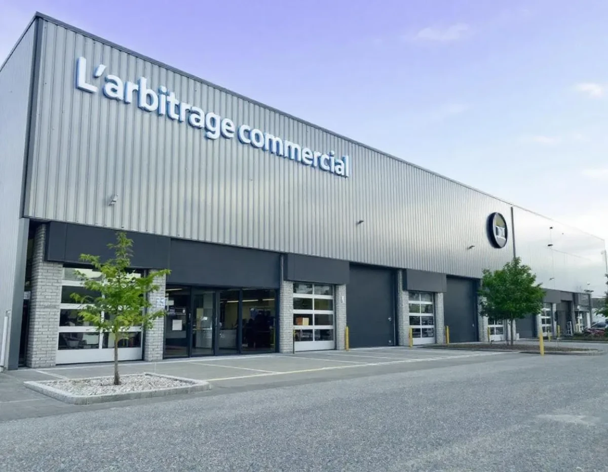 L'Arbitrage Commercial : Entre Efficacité et Contraintes Juridiques